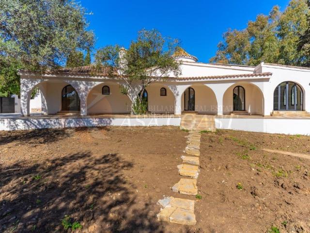 Casa en venta en Mijas, Campo de Mijas. Villa en venta en Campomijas, Mijas Costa Con excelentes calidades. Casas.