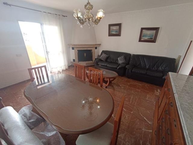 Casa en venta en Mijas, Campo de Mijas. Villa independiente en Urb. El Lagarejo de Mijas, a reformar, con sotanogaraje y jardin privado. Casas.
