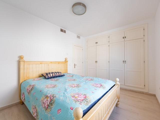 Casa en venta en Mijas, Hipódromo Cerrado del Águila. Pequeña villa con vistas panorámicas en Jardines del Águila. Casas.