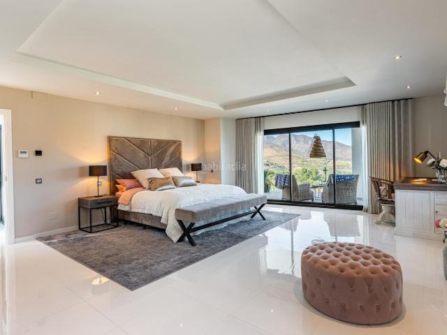 Casa en venta en Mijas, La Cala Golf Lagar Martell. Elegancia Andaluza por Fuera, Lujo Contemporáneo por Dentro. Casas.