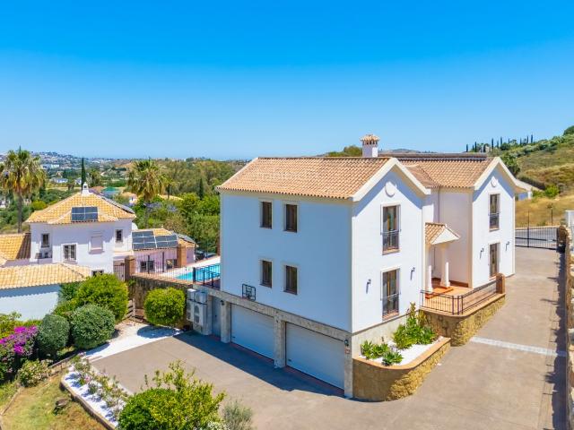 Casa en venta en Mijas, La Cala Golf Lagar Martell. Villa de Autor en La Cala Golf Resort. Casas.