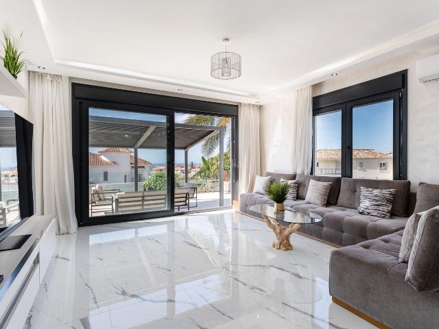 Casa en venta en Mijas, Riviera del Sol. Villa de lujo en Riviera, Mijas Rentabilizada con alquiler vacacional actualmente!. Casas.
