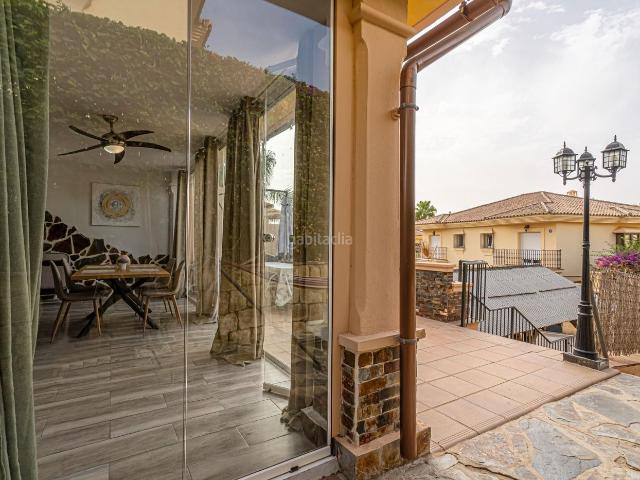 Casa en venta en Mijas, Riviera del Sol. Espacio, confort y acceso directo a la piscina en Riviera del Sol! Con Licencia Turística. Casas.