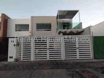Casa en Venta en Milenio III de 3 Habitaciones KH