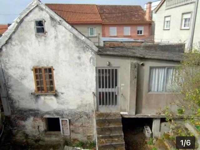 Casa en venta en Moaña. Casa en la playa para reformar. Casas.