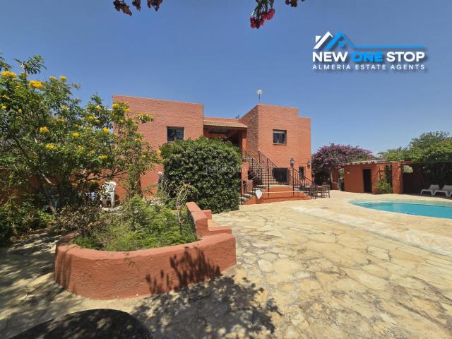 Casa en venta en Mojácar, Mojácar Pueblo. 1704 Villa for sale Micar Mojacar. Casas.
