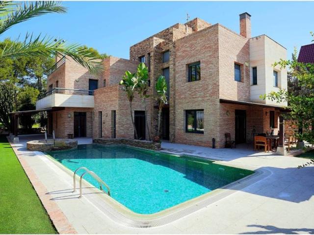 Casa en Venta en Molina de Segura