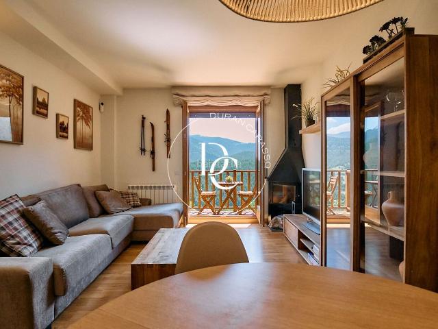 Casa en venta en Molina La. Casa de 60 m2 con vistas en venta en Alp. Casas Molina.
