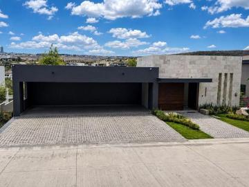 Casa en venta en Molino Residencial, hermosa vista al campo de golf. Colinda al hoyo 9