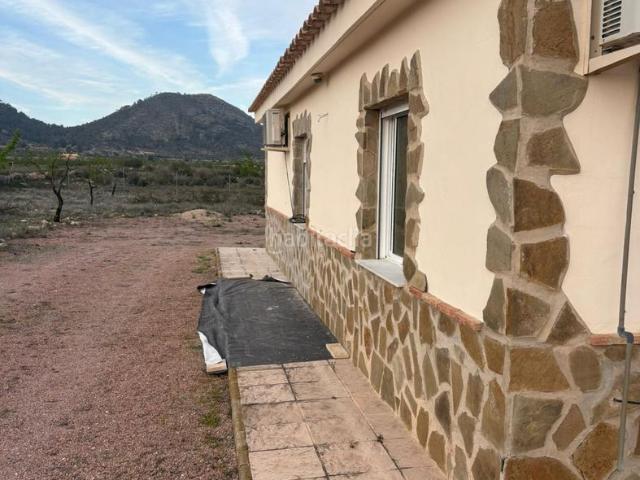 Casa en venta en Monòver. Casas.
