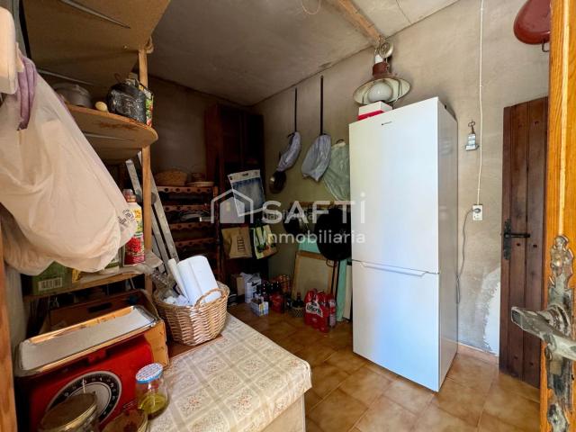 Casa en venta en Monòver. Casas.