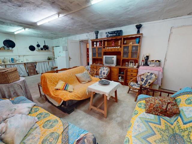 Casa en venta en Monòver. Casas.