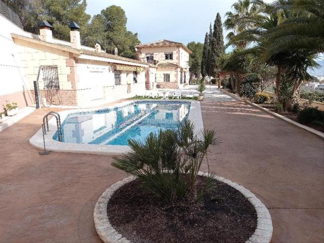 Casa en venta en Monòver. Casas.