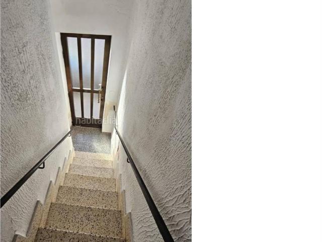Casa en venta en Moncada. Casa con dos pisos a la venta en Moncada, Valencia. Casas.