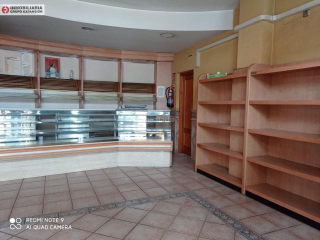 Casa en venta en Monforte del Cid. Espectacular Casa de 180 metros Local Panadería en Monforte del Cid. Casas Monforte del.