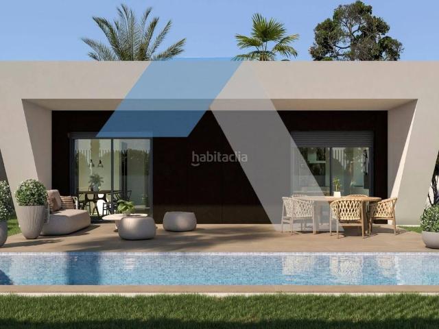 Casa en venta en Monforte del Cid. Villas de obra nueva en Monforte del Cid. Casas Monforte del.