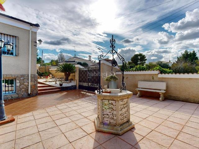 Casa en venta en Monserrat. Chalet con piscina en Urb Colinas de Venta Cabrera en Montserrat. Casas.