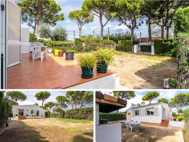 Casa en venta en Mont roig del Camp, Platja de Mont roig Costa Dorada. MONTROIG CHALET INDIVIDUAL. Casas Mont roig del.