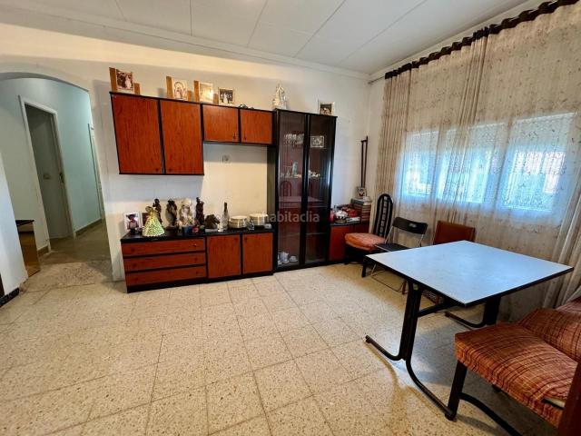 Casa en venta en Montcada i Reixac, Font Pudenta. Casa en Font Pudenta ideal para 2 familias. Casas Montcada i.