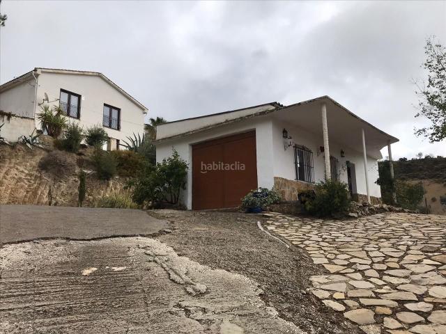 Casa en venta en Montefrío. Casas.