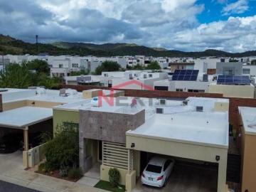 CASA EN VENTA EN MONTEROSA RESIDENCIAL