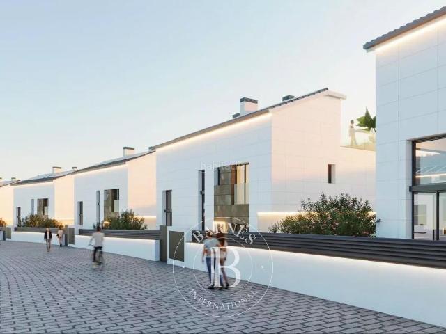 Casa en venta en Montgat. Casas.