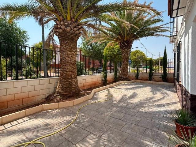 Casa en venta en Montiel. Oportunidad en Campo de Montiel gran vivienda con patio. Casas.