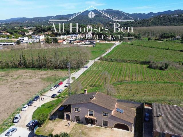 Casa en venta en Montornès del Vallès. Espectacular masía moderna en Montornès del Vallès. Casas Montornès del.