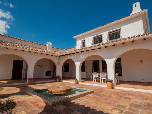 Casa en venta en Moraira, Casco Urbano. Casas.