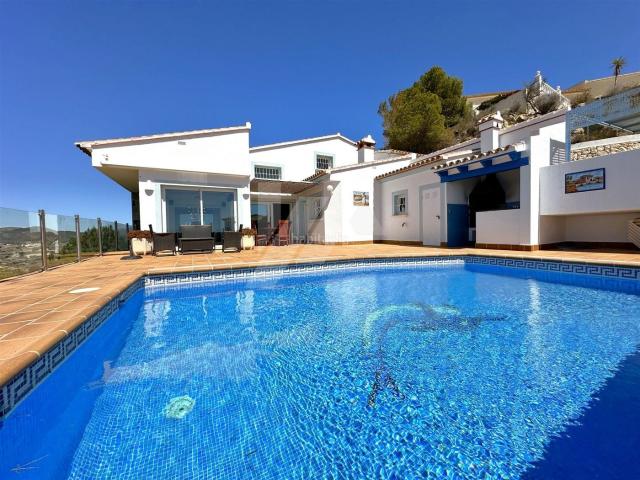 Casa en venta en Moraira, Pinar de Advocat Cometa. Casas.