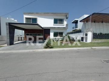 Casa en Venta en Morelos, Fraccionamiento Lomas de Cocoyoc