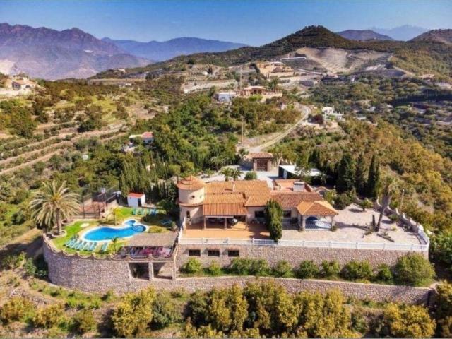 Casa en Venta en Motril