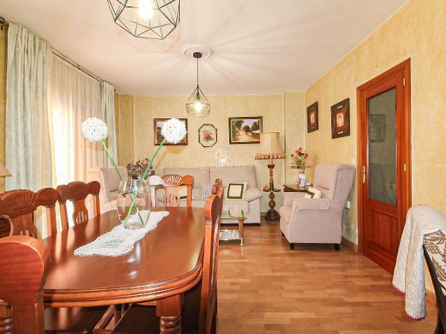 Casa en venta en Motril, Motril ciudad. CASA ADOSADA CON GARAJE. Casas.