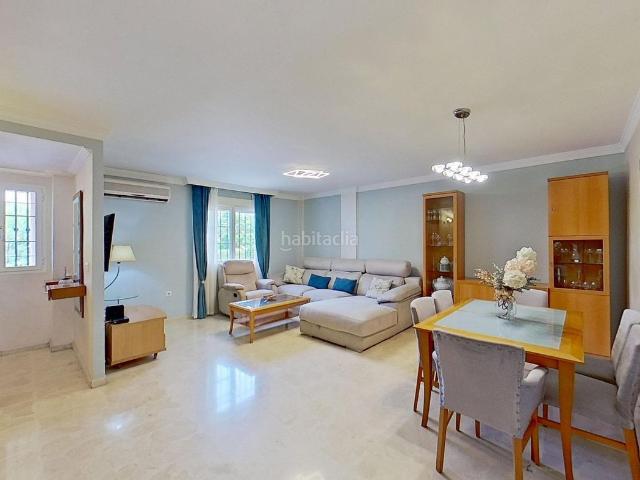 Casa en venta en Motril, Motril ciudad. VIVIENDA CON GRAN COCHERA Y ZONAS EXTERIORES EN EL BALCON DE SAN FERNANDO. Casas.