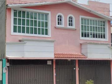 Casa en venta en Nte. 83
