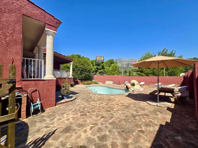 Casa en venta en Nucia la, Montebello Nou Espai. Exclusivo chalet independiente con piscina privada en Montebello, La Nucía. Casas Nucia.