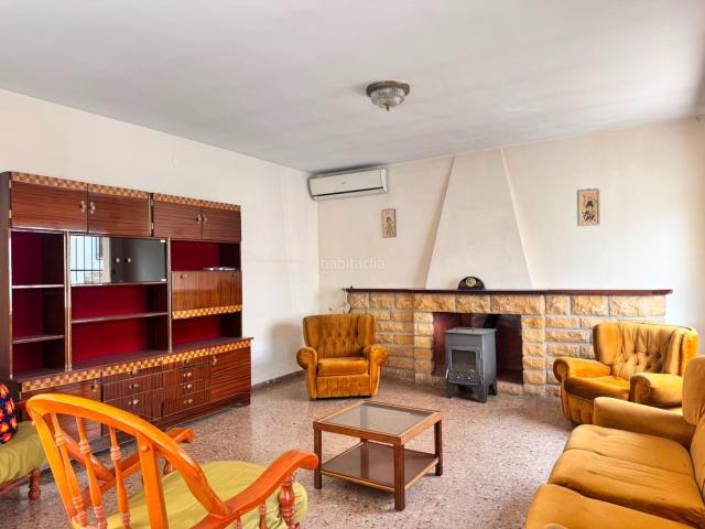 Casa en venta en Nucia la, La Nucia Pueblo. ltpgtDescubre esta amplia vivienda situada en pleno corazoacuten de La Nuciacutea, una ubicacioacuten privilegiada que te permitir. Casas Nucia.