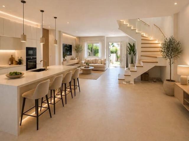 Casa en venta en Nueva Andalucia, Málaga Costa del Sol