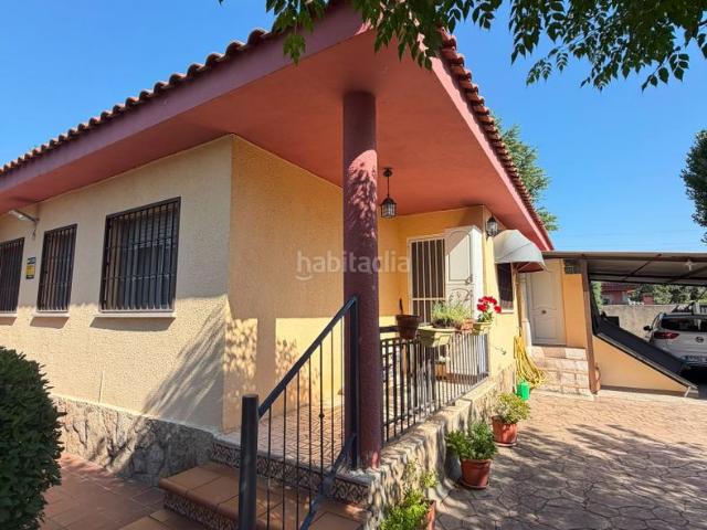Casa en venta en Nuevo Baztán, Eurovillas. MAGNIFICA vivienda INDEPENDIENTE con PISCINA en Eurovillas. Casas Nuevo.