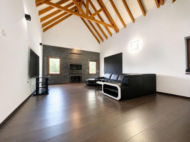 Casa en venta en Nuevo Baztán, Eurovillas. INMOBILIARIA TAGONIA OFRECE EN EXCLUSIVA ESTE BONITO CHALET EN EUROVILLAS. Casas Nuevo.