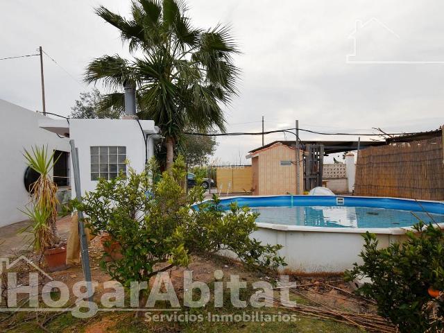 Casa en venta en Nules. CASA CON AMPLIO TERRENO, PISCINA Y TRASTERO. Casas.