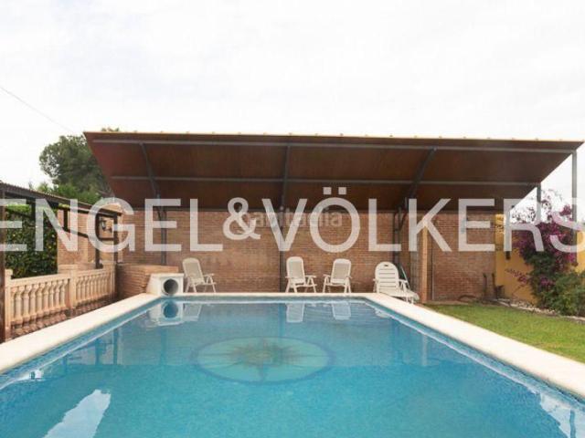 Casa en venta en Náquera, Corral Nou Montros Estepar. Agradable unifamiliar en una planta, con vistas verdes, a minutos de la ciudad. Casas.