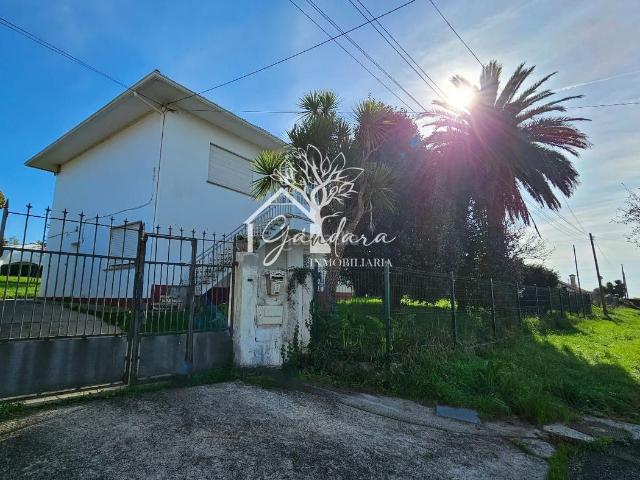 Casa en venta en Narón, San Mateo Castro O Val. CHALET INDEPENDIENTE CON FINCA CERRADA DE 4775M2 EN CASTRO, NARÓN. Casas.