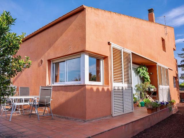 Casa en venta en Navata. Casas.