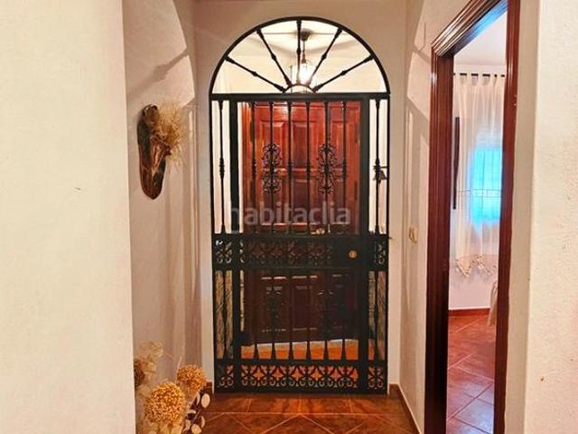 Casa en venta en Nava La. Casa totalmente reformada con patio en La Nava. Casas Nava.