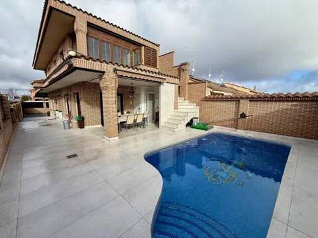 Casa en Venta en Navalcarnero