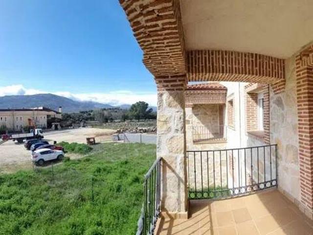 Casa en Venta en Navaluenga