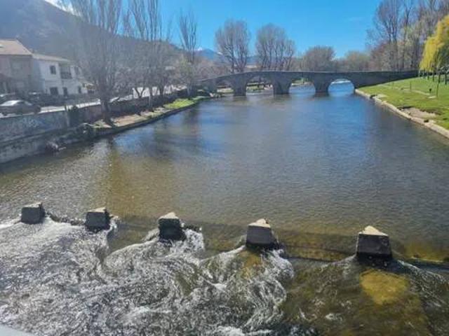 Casa en Venta en Navaluenga