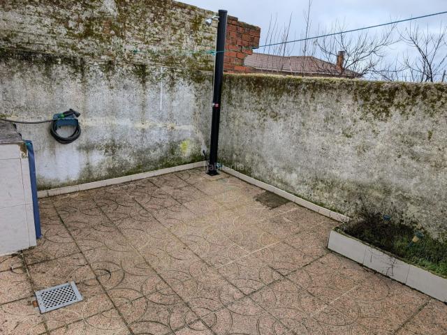 Casa en venta en Navamorcuende. Casa de Pueblo en Navamorcuende. Casas.