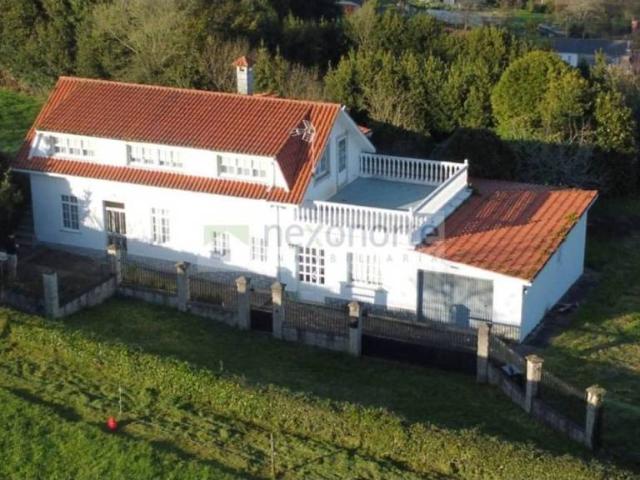 Casa rústica / Caserío en Venta en Neda